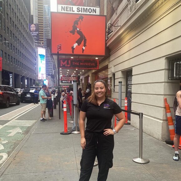 Meet your Posher, Laura - Picture 6 of 7